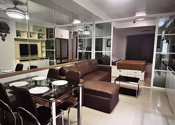 Yare Pasay For Rent Perfect For Front Of Mall Of